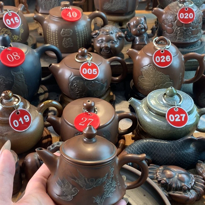 崽***嘻坭兴陶手工刻绘一峯孤品壶