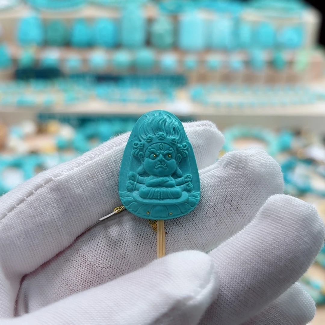 绿松石未镶嵌珠宝奇石