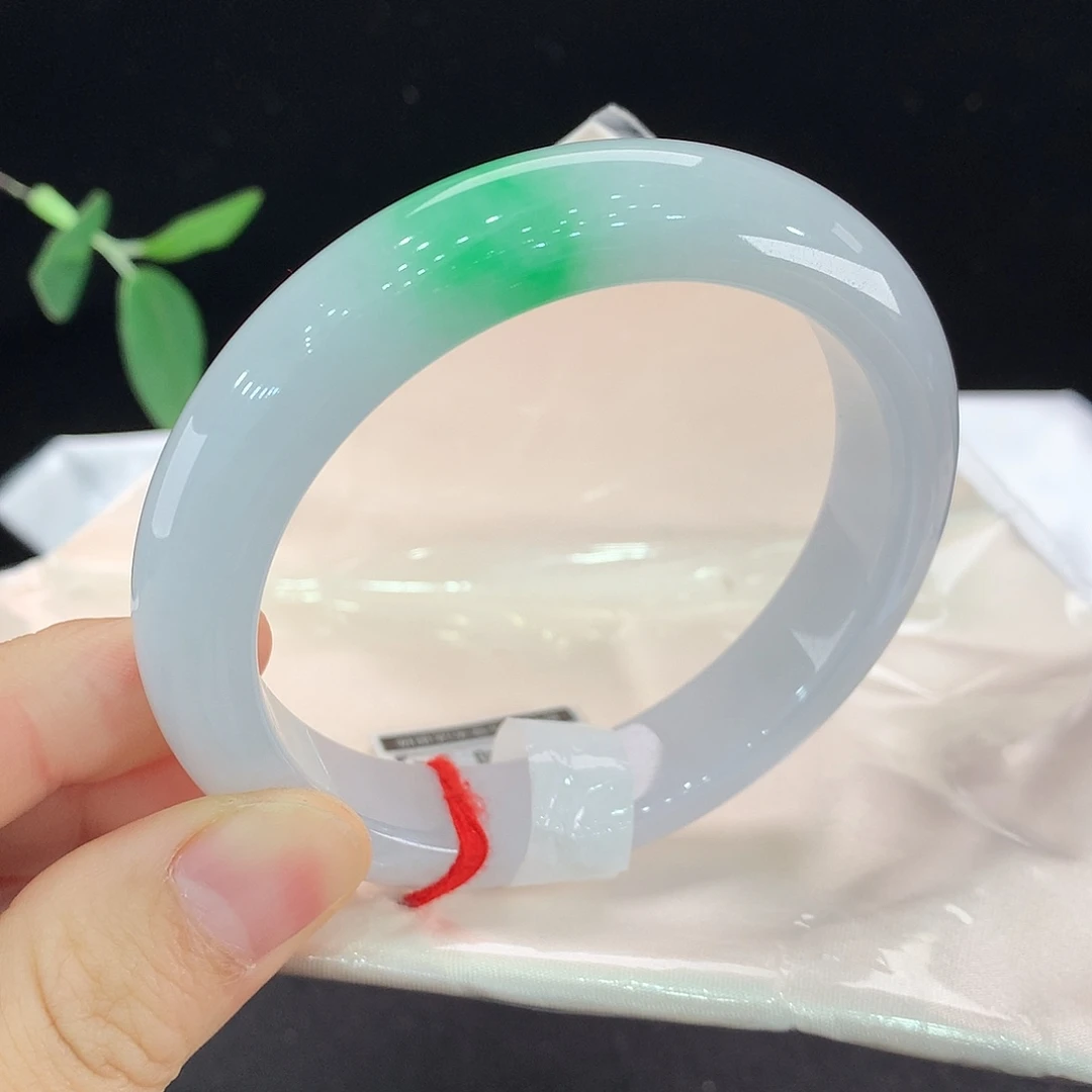 翡翠未镶嵌手镯0354