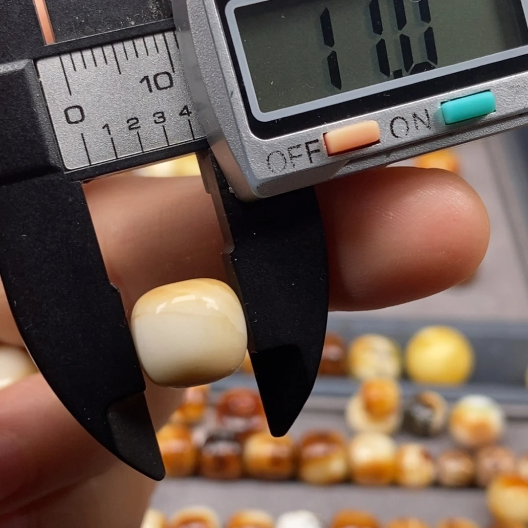 未镶嵌琥珀戒指老型