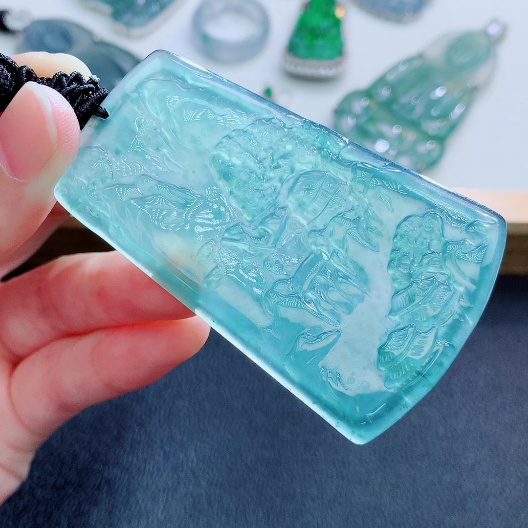 翡翠未镶嵌颈饰翡翠