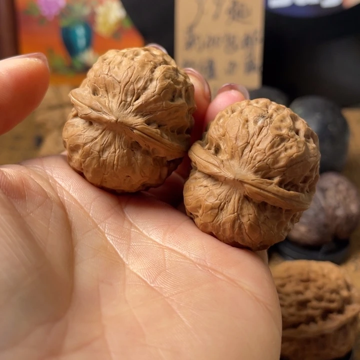 ?****?云南铁核桃默认微瑕68