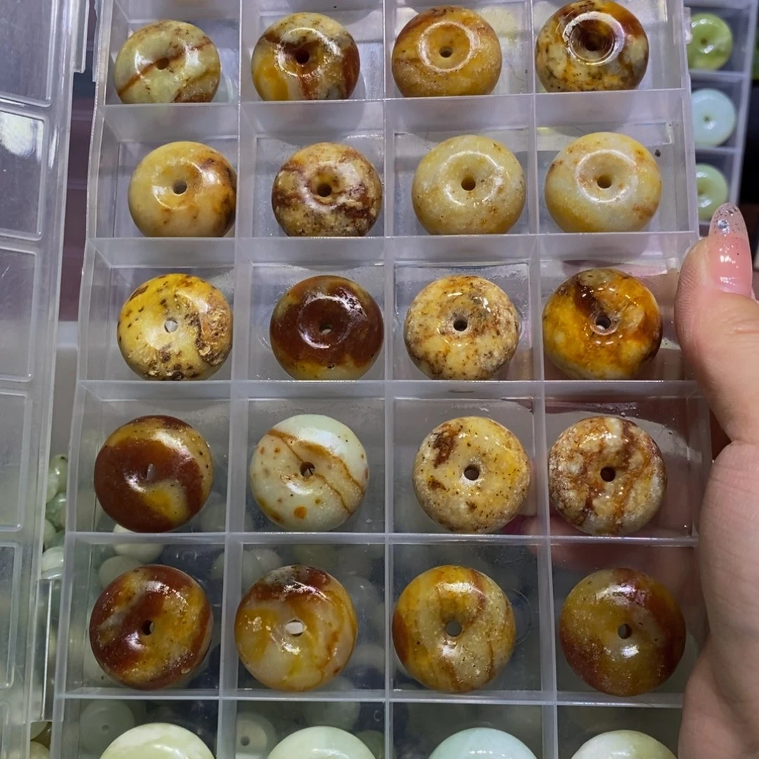 蛇纹石玉未镶嵌颈饰25