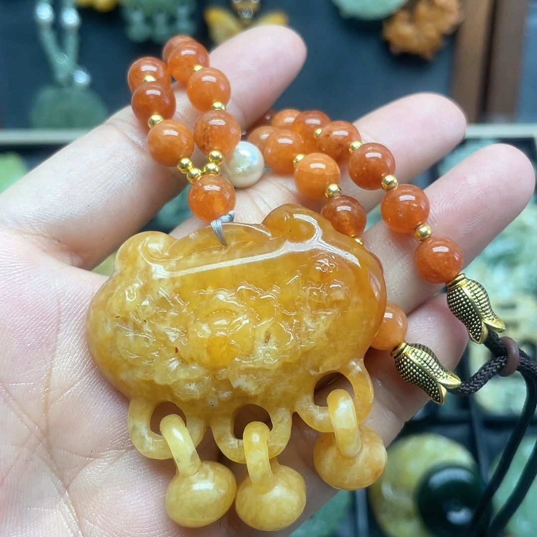 未镶嵌蛇纹石玉颈饰