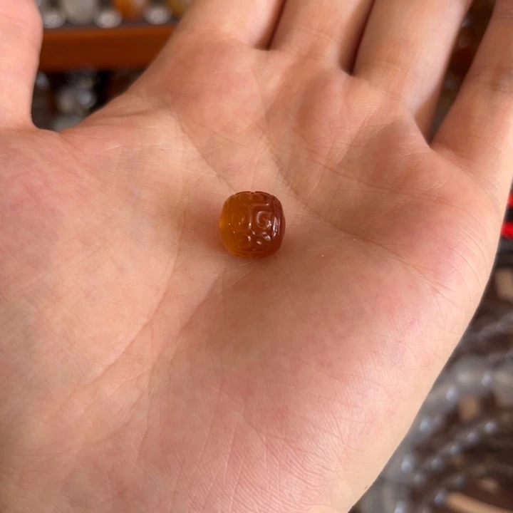 4***光玛瑙/玉髓未镶嵌颈饰