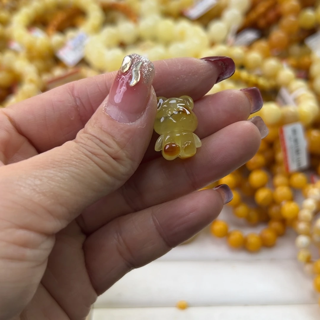 琥珀珠宝奇石未镶嵌