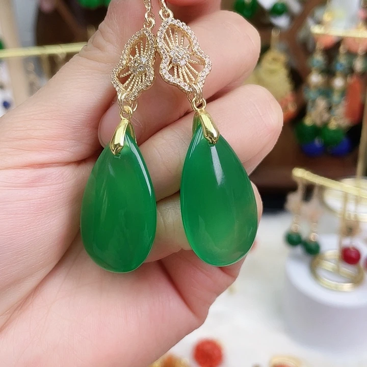 石英质玉耳钉合金