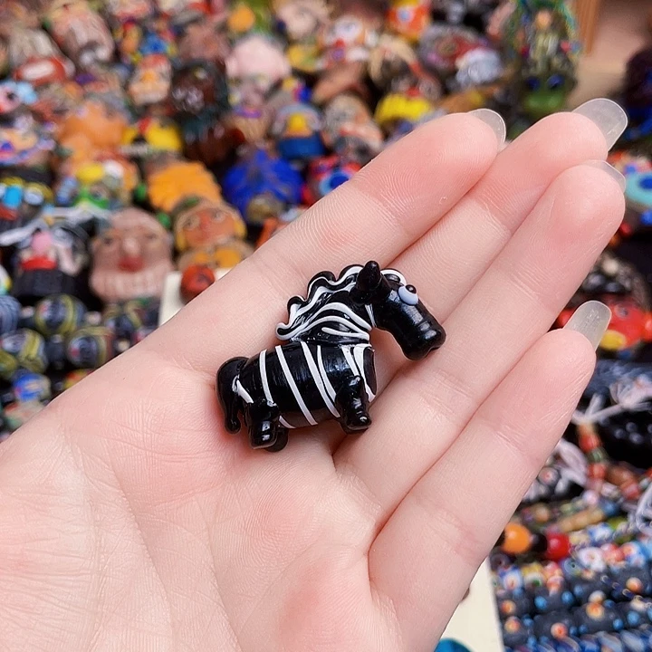 瑕疵，不退不换，介意勿拍