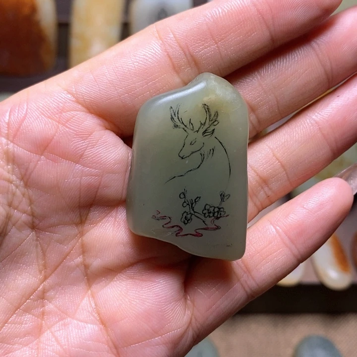 1未镶嵌定制和田玉中**子