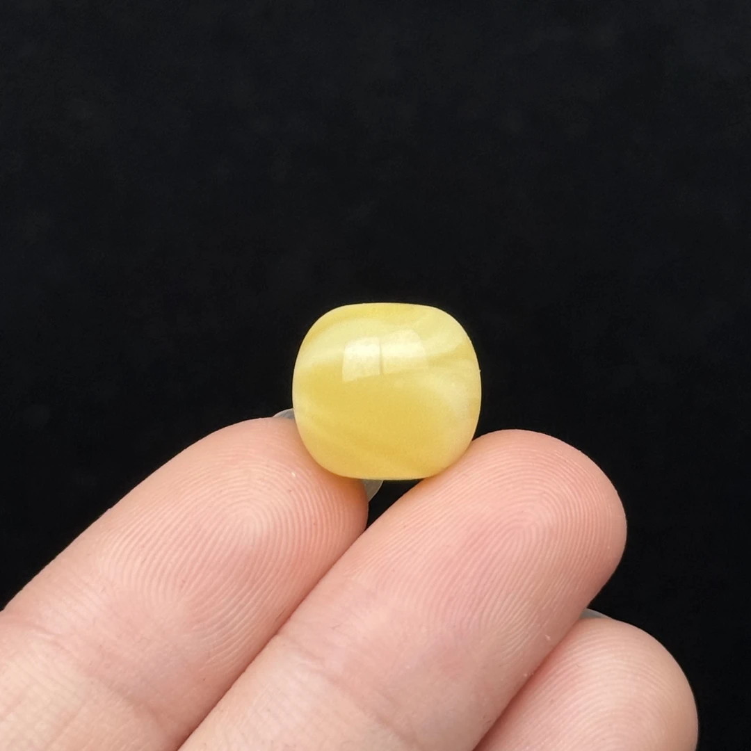 F3156天然原矿蜜蜡 满蜡鸡油黄墩子 12*11mm支持复检假一罚十