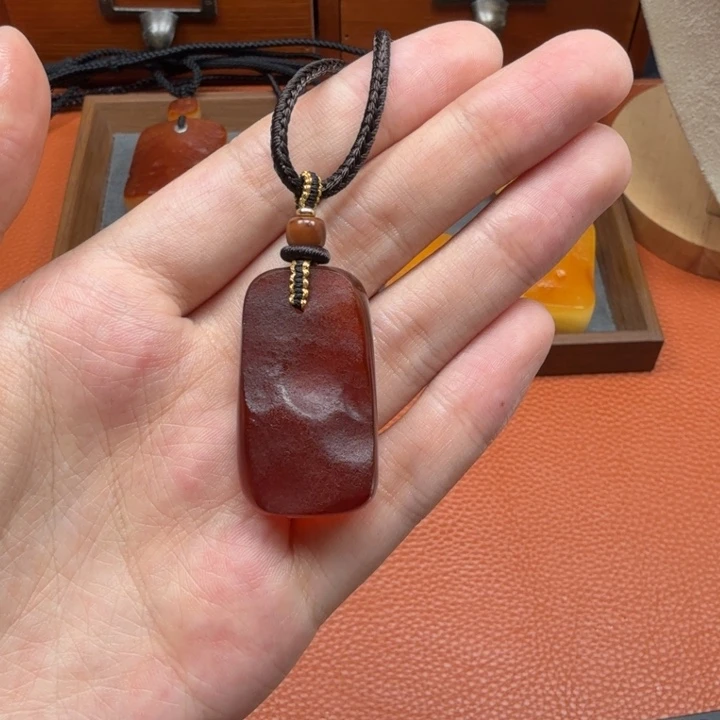 蜜蜡未镶嵌吊坠(赠链)