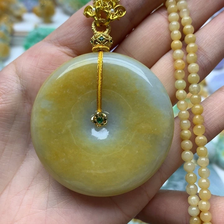 颈饰未镶嵌翡翠翡翠