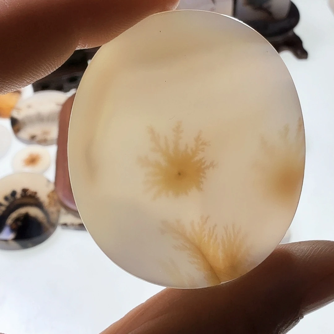 玛瑙/玉髓未镶嵌珠宝半成品