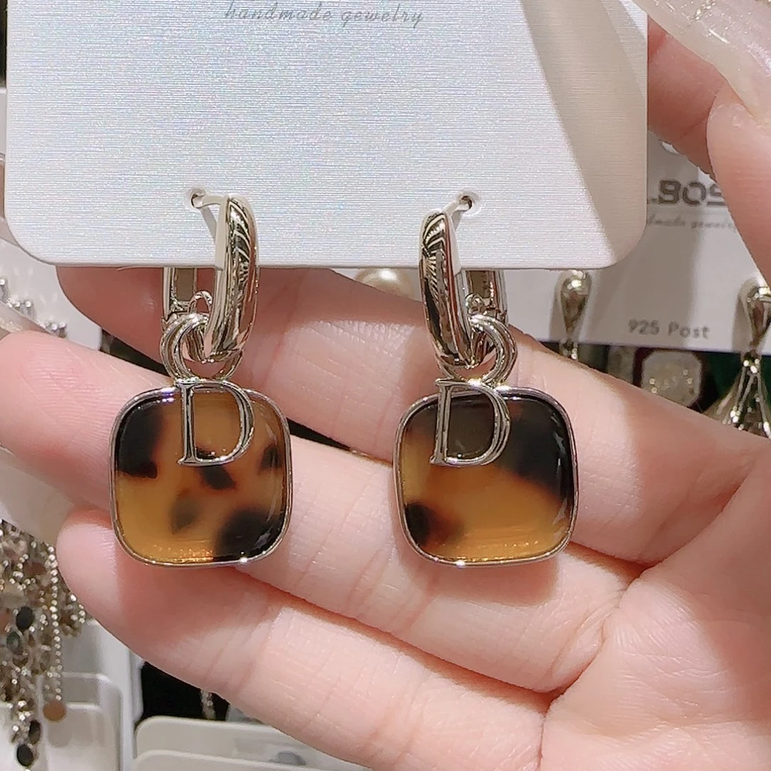 锆石铜合金925银耳环