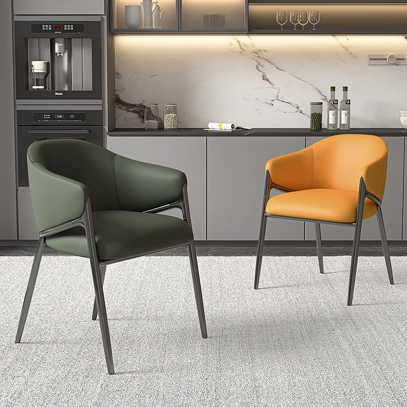 意式轻奢餐椅家用餐桌凳子靠背现代高级感酒店简约洽谈椅靠背皮椅