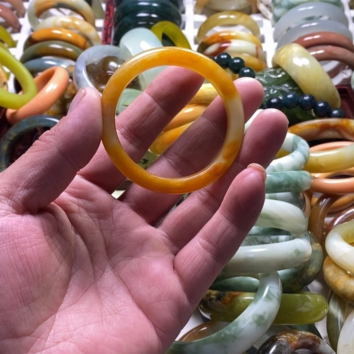 未镶嵌蛇纹石玉手镯