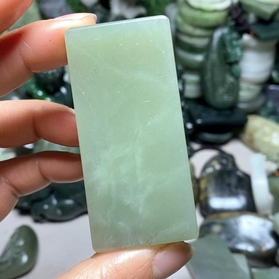 未镶嵌和田玉（糖玉）珠宝半成品