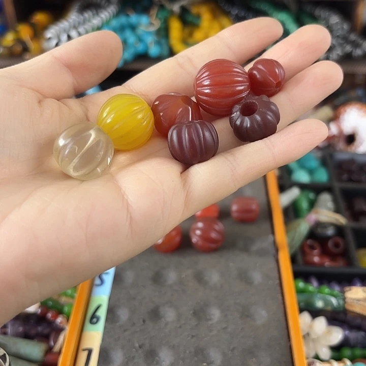 薯***咪玛瑙/玉髓颈饰未镶嵌