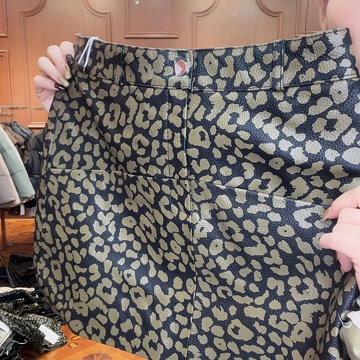 120……130斤皮短裙