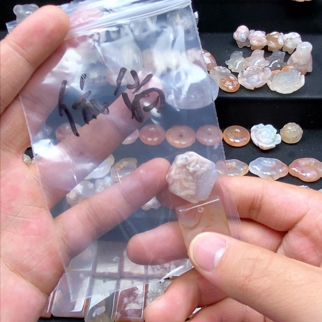 石英质玉吊坠(不含链)未镶嵌依*∽