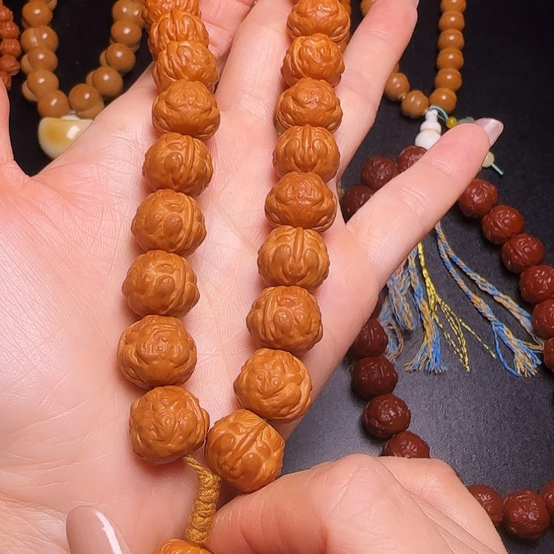 自***明猴头核桃吊坠16➕金蝉手持