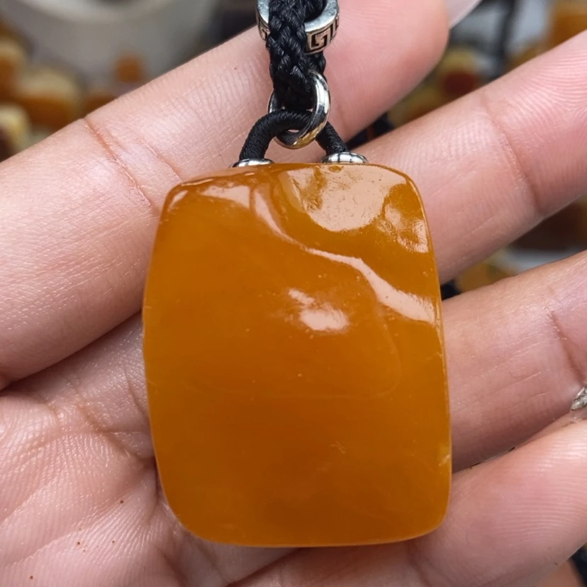 【闪购商品】未镶嵌颈饰琥珀