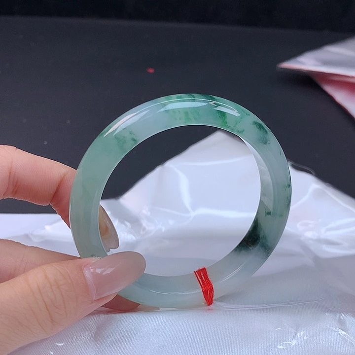 翡翠未镶嵌手镯55