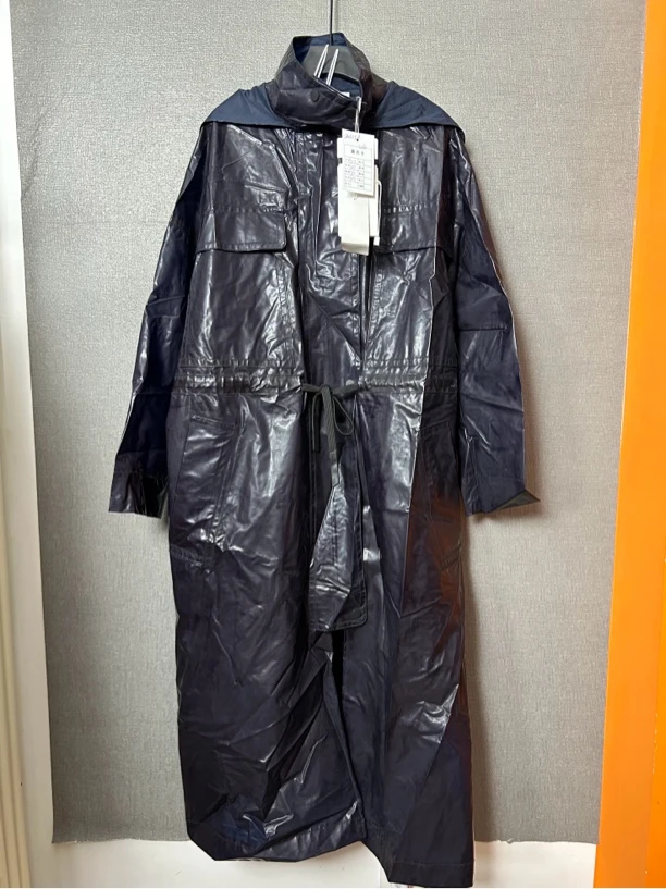 99新 MaxMara 藏青色油蜡面外套风衣 瑕疵