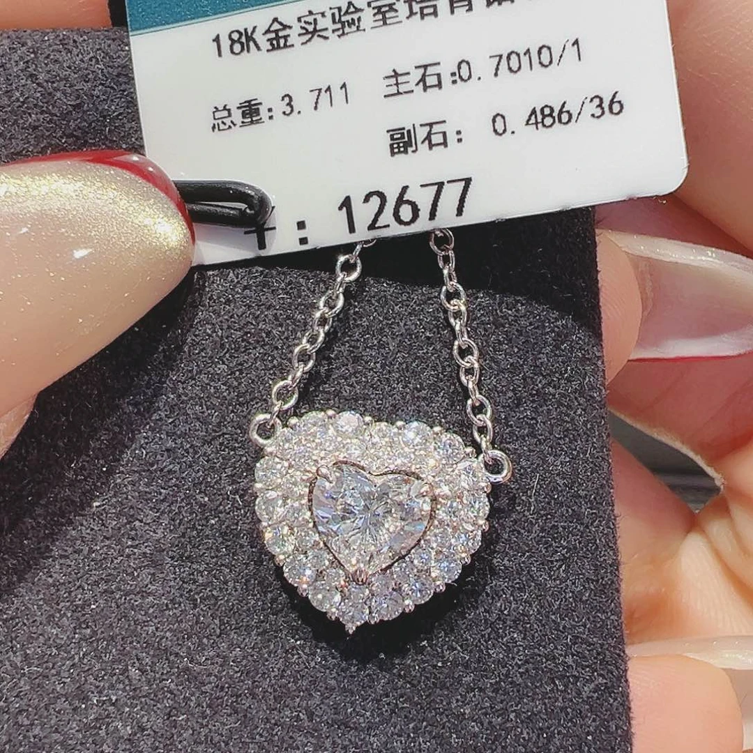 实验室培育钻石18K金镶嵌0.701ct项链