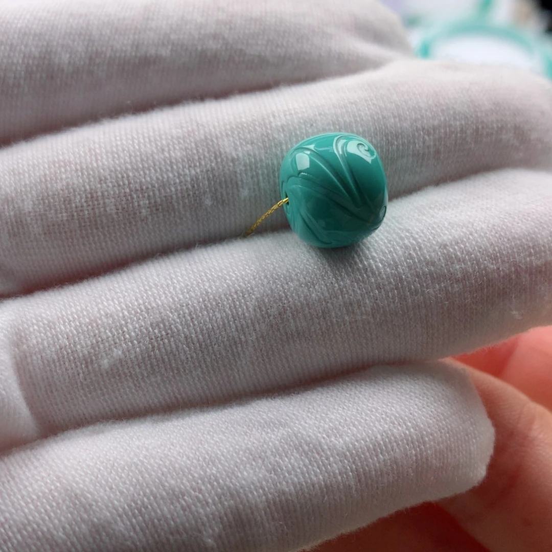 绿松石配饰未镶嵌