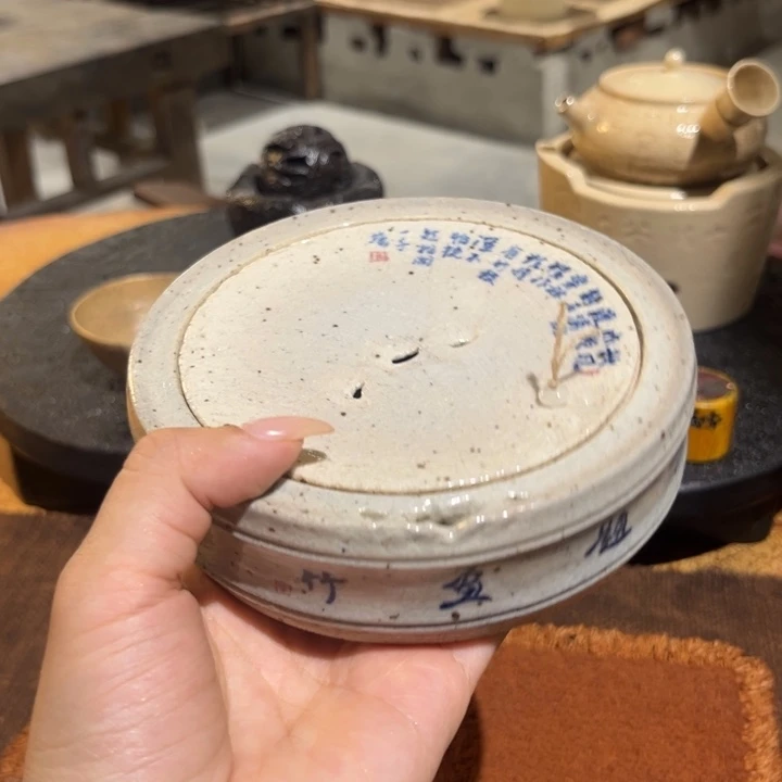景德镇鱼和熊手工陶艺