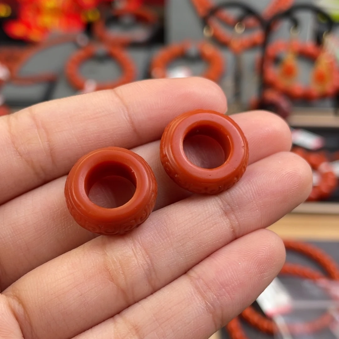 南红玛瑙雕刻件未镶嵌