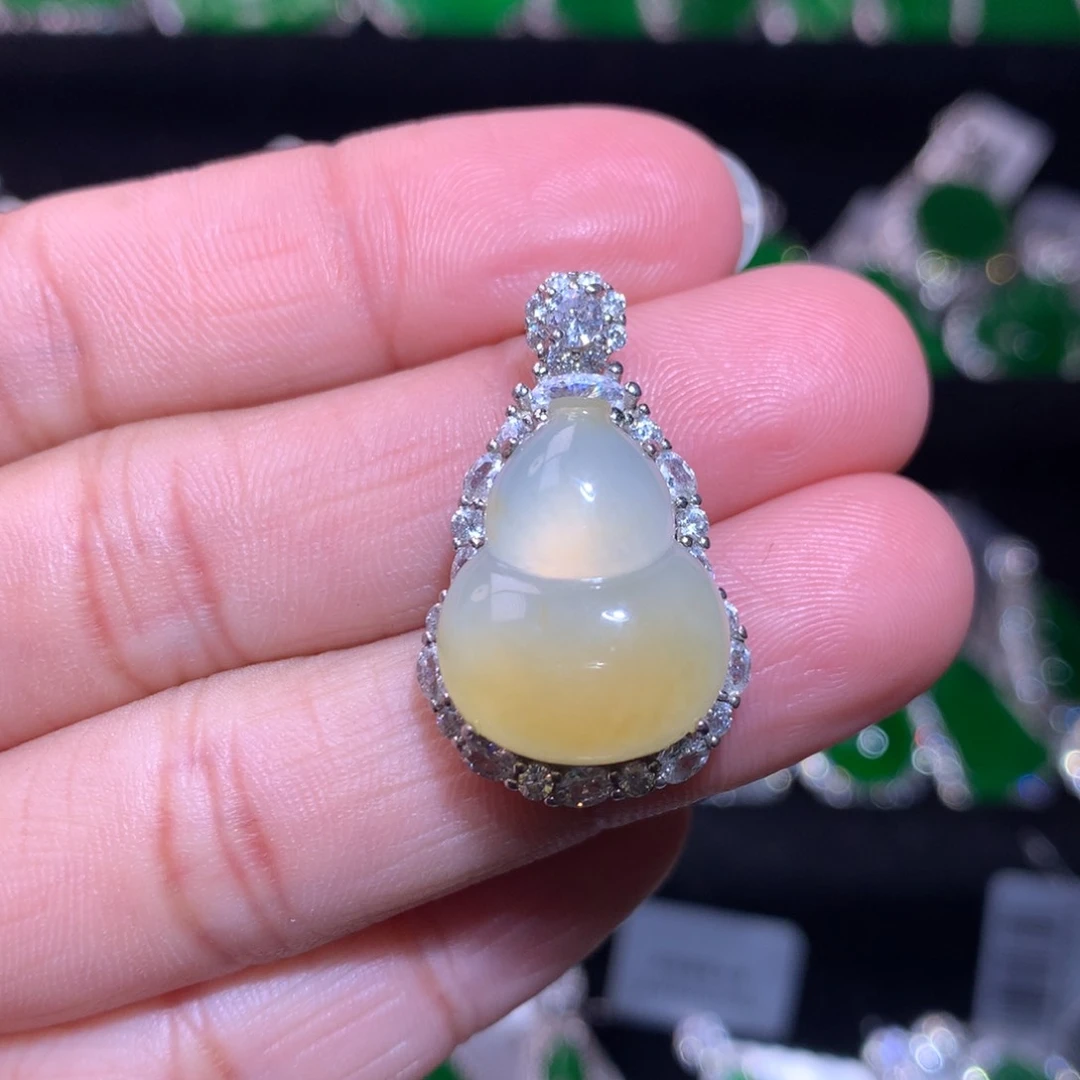 【闪购商品】颈饰银S925镶嵌翡翠