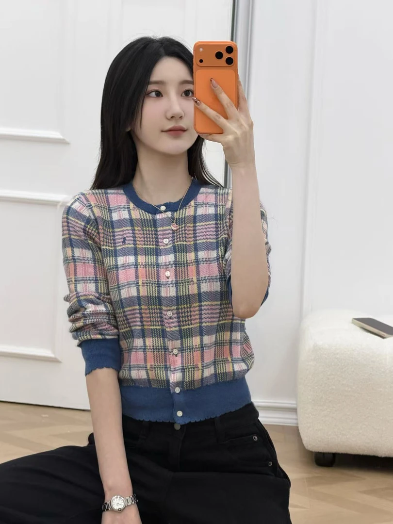 25新款彩色撞色格子时尚大童开衫  X009