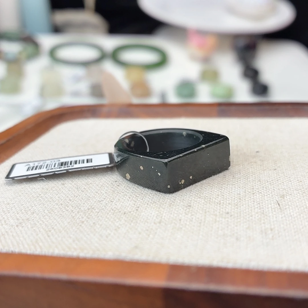 和田玉未镶嵌戒指c69聚墨飘金马鞍17.2不退换