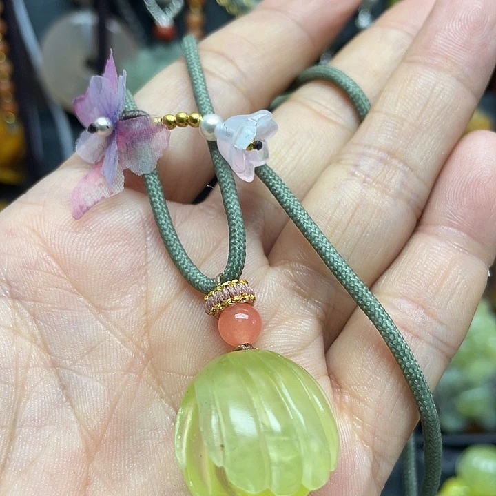 未镶嵌岫玉吊坠吊坠