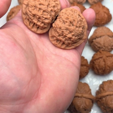 文玩核桃吊坠42全品桃心宫灯