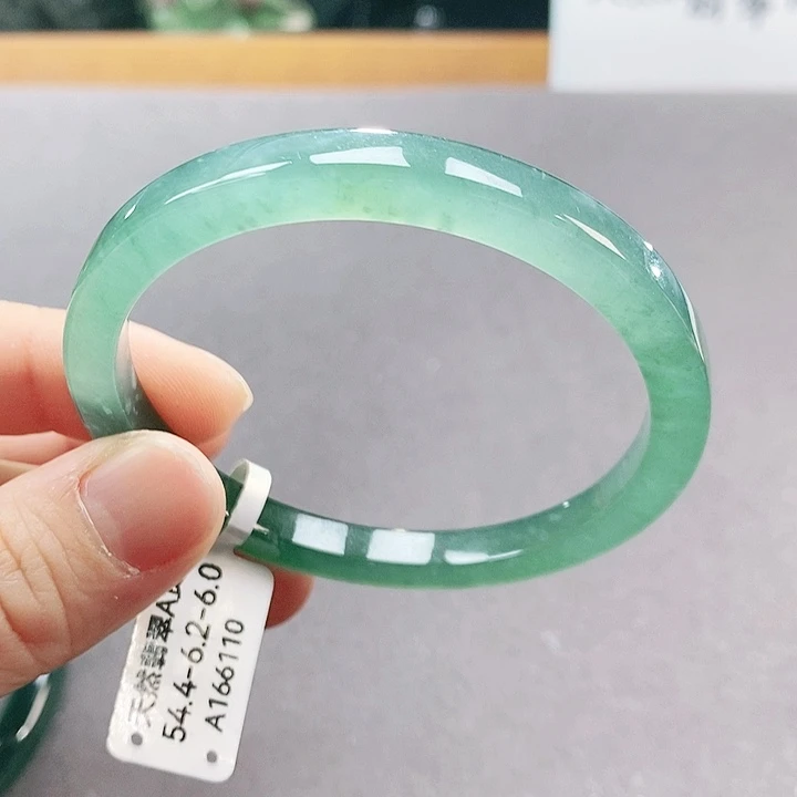 【闪购商品】翡翠手镯（圆镯）未镶嵌
