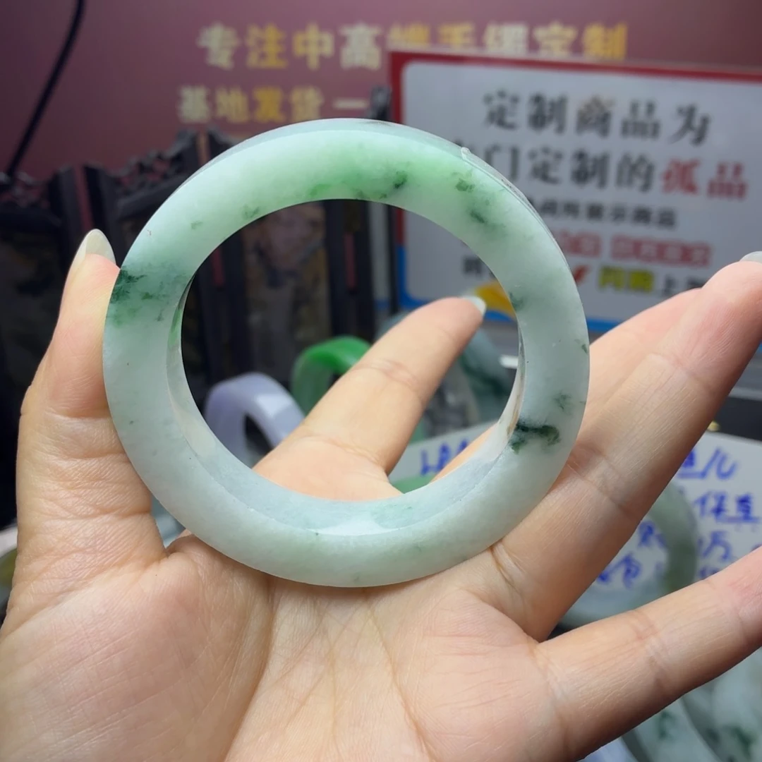 龙***姥定制翡翠未镶嵌缅A翡翠多样性发一