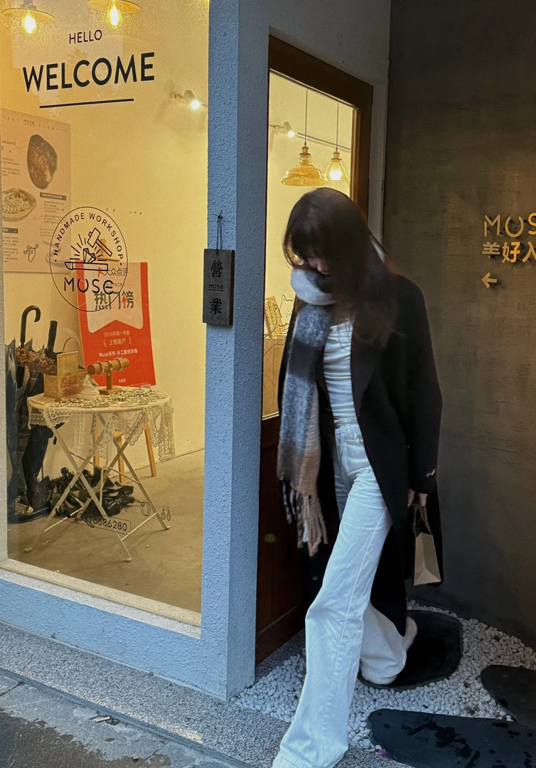 【吱吱卖衣服咯】复古韩系辣妹千金网红款百搭上衣针织开衫韩版
