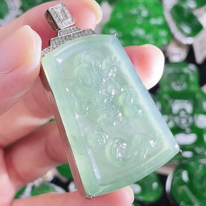 翡翠未镶嵌颈饰91