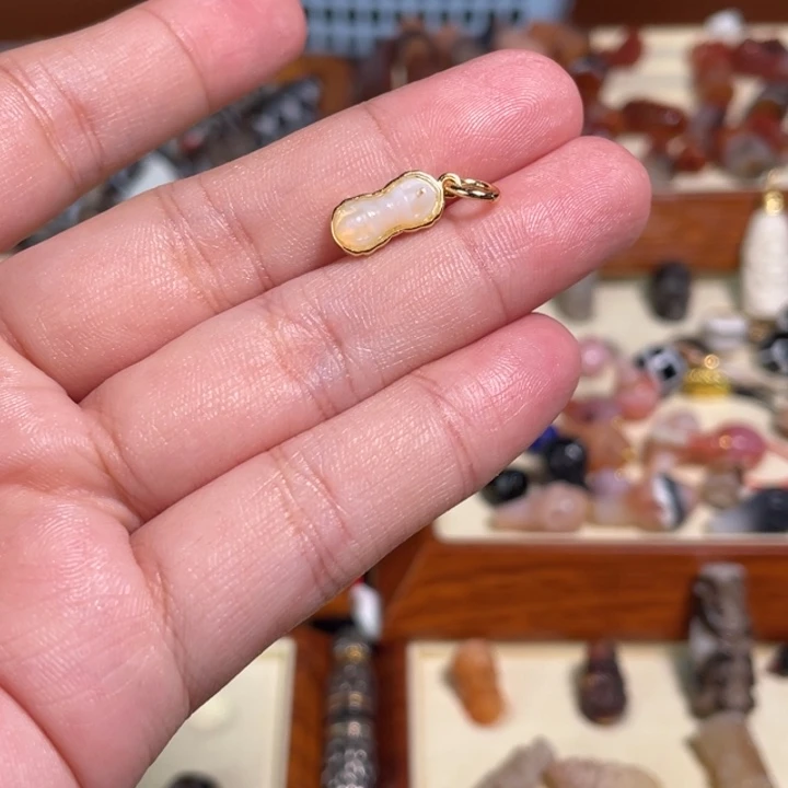 玛瑙/玉髓未镶嵌颈饰39