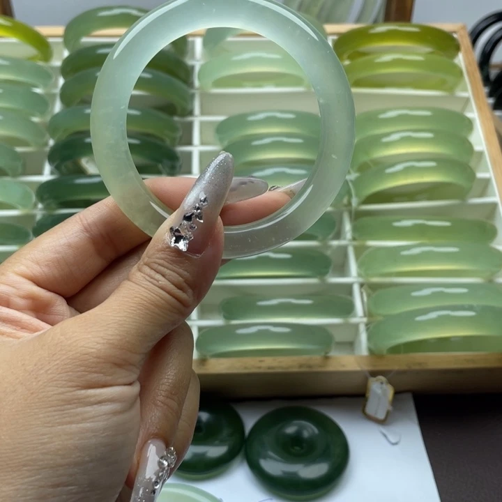 草****蛇纹石玉合金手镯