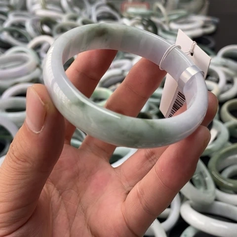 未镶嵌手镯翡翠翡翠手镯