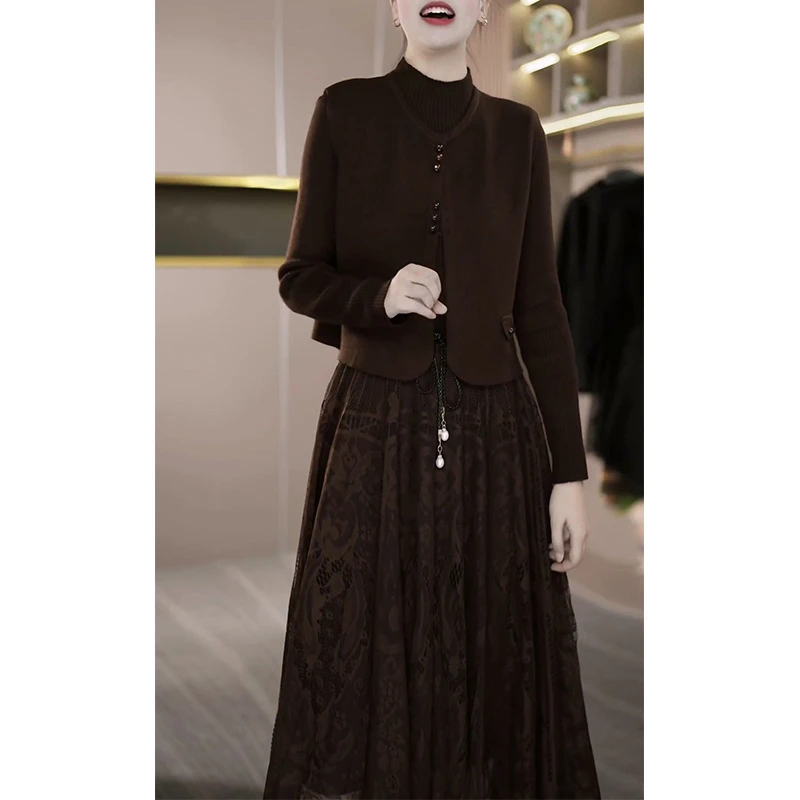 D936 两件套针织连衣裙女2025新款时尚套装春秋配大衣毛衣裙子