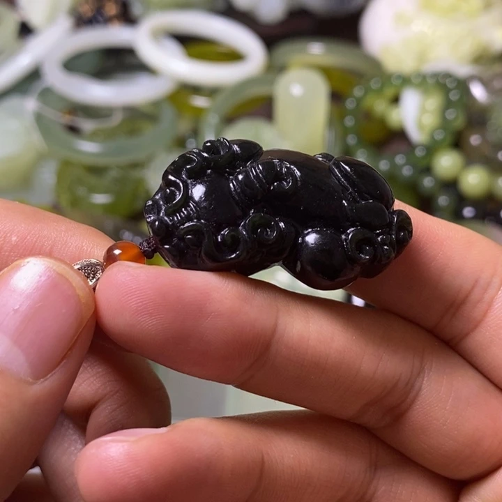 岫玉岫玉颈饰未镶嵌