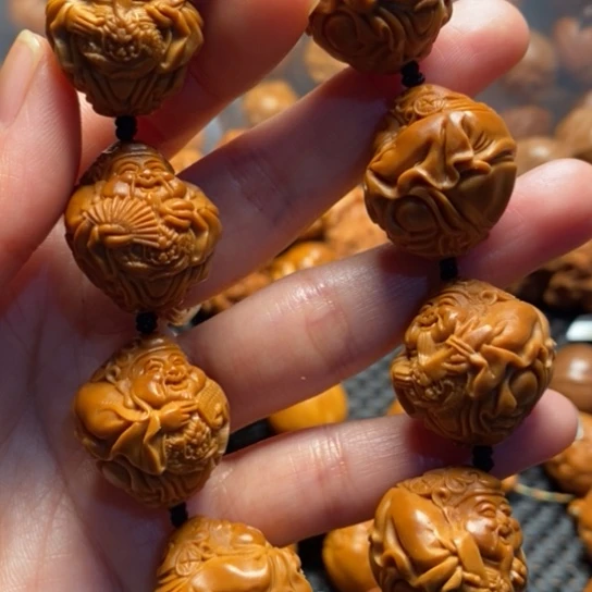 橄榄核吊坠财源滚滚