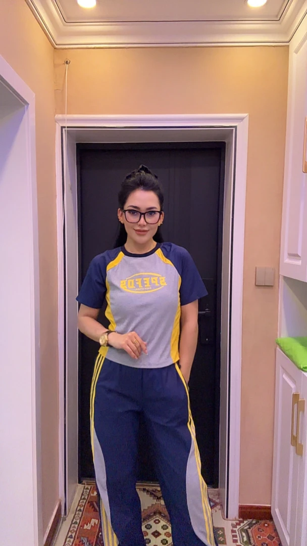 2025夏季款显瘦两件套套装时尚气质穿搭修身运动短袖套装-1