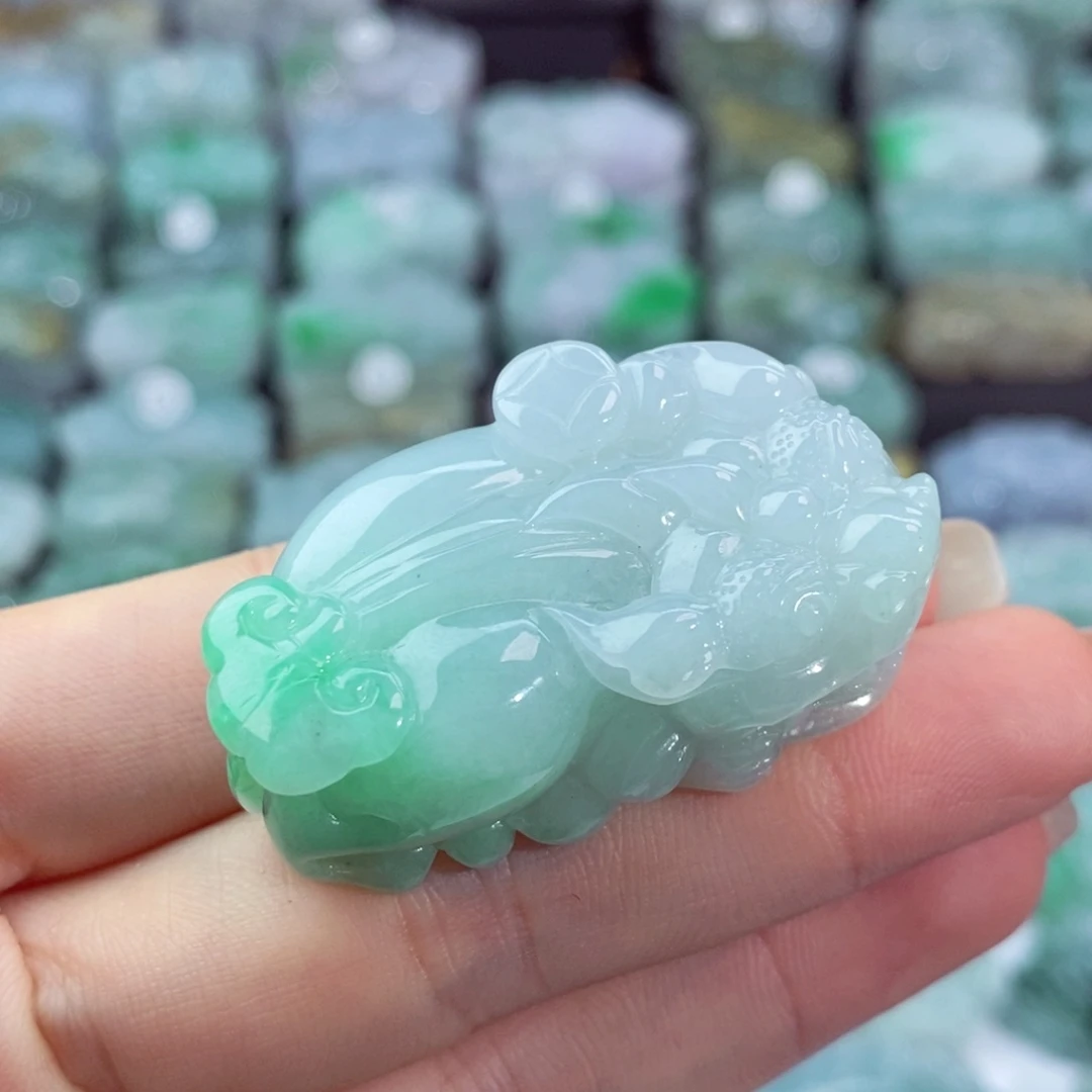 颈饰未镶嵌翡翠天然