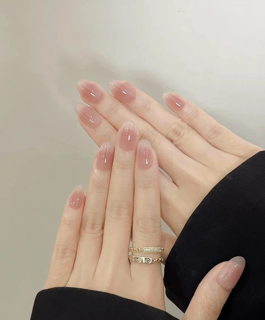 短款裸色温柔高级感手工杏仁纯轻奢短款穿戴甲中长款